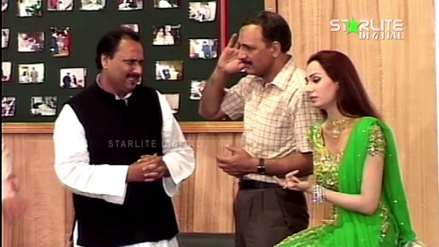 Best Of Abid Kashmiri and Naseem Vicky New Pakistani Stage Drama Full Comedy Clip