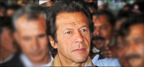 راولپنڈی : ملک بچانے کیلئے نواز اور زرداری کو باہرکرنا ہو گا۔ عمران خان