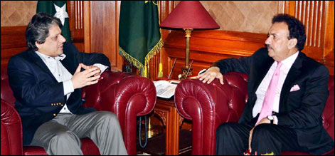 وفاقی وزیر داخلہ رحمان ملک کی گورنر سندھ سے ملاقات