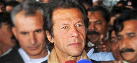 عمران خان کا وفاقی وزیر داخلہ رحمان ملک سے استعفےٰ کا مطالبہ