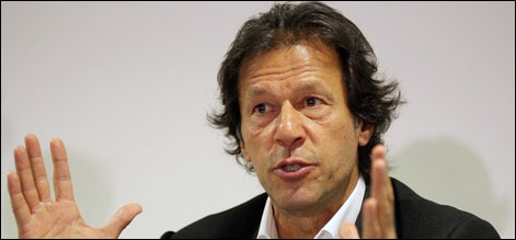 پشاور : ملک میں غیر مضبوط اپوزیشن کی ذمہ دار نواز لیگ ہے۔ عمران خان