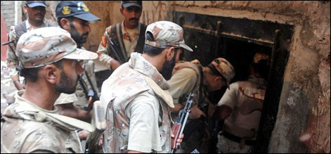 کراچی : گودھرا اور لیاقت آباد میں آپریشن، متعدد افراد گرفتار