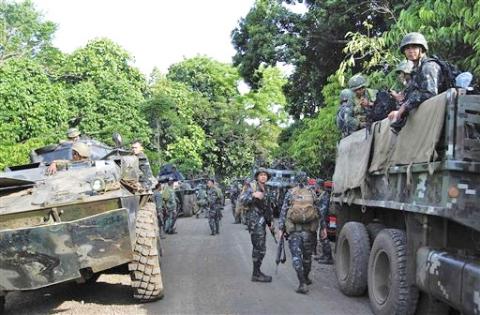 فلپائن: جھڑپ میں 2 فوجیوں سمیت 15 ہلاک