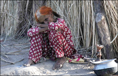 سندھ : بارش نے نظام زندگی الٹ دیا، ہزاروں افراد بے گھر