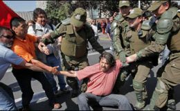 چلی میں سستی تعلیم کیلئے مظاہرے، چھبیس طلبہ گرفتار