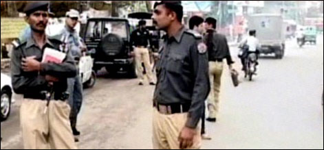 کراچی: گودھرا میں پولیس آپریشن، 15 افراد زیرِ حراست
