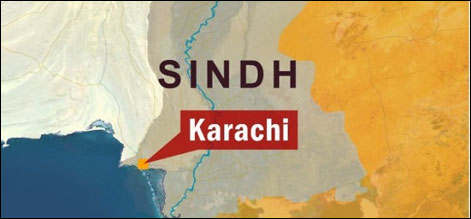 کراچی میں رینجرز کی گاڑی کے قریب دھماکا، تین جاں بحق