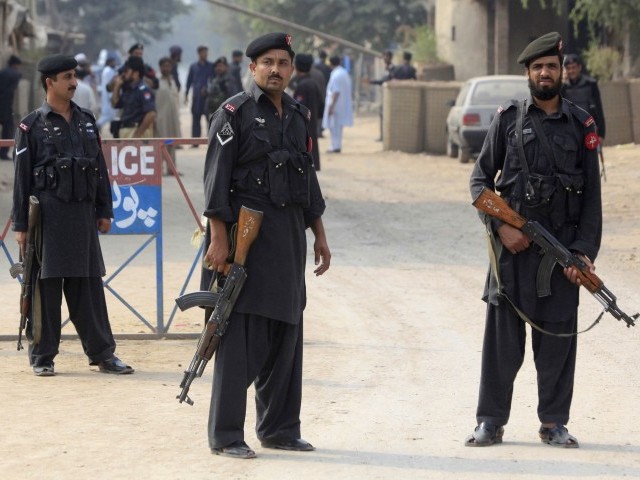 ڈی آئی خان: ڈی پی او آفس حملہ،4افراد جاں بحق