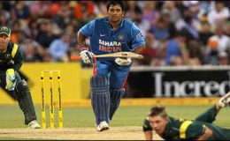 سہ فریقی ٹورنامنٹ، بھارت نے آسٹریلیا کو 4 وکٹوں سے ہرا دیا