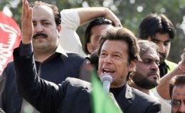 عوام کی نظریں چیف جسٹس آف پاکستان پر ہیں۔ عمران خان