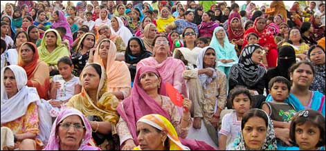 پاکستان سمیت دنیا بھر میں خواتین کا عالمی دن منایا جا رہا ہے