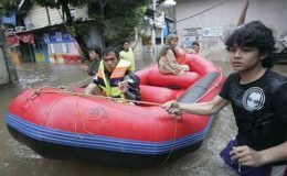 انڈونیشیا : آتش فشاں کے سیلاب سے 4 افراد ہلاک، 10 لاپتہ