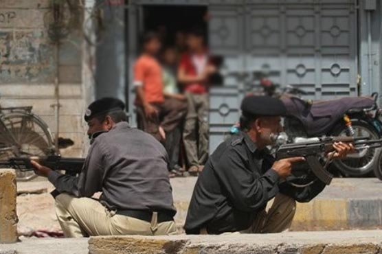 کراچی: لیاری میں راکٹ حملہ، ایک پولیس اہلکار جاں بحق