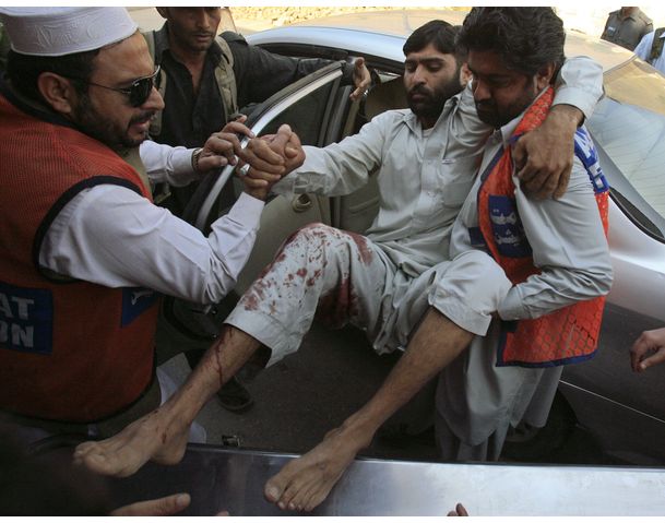 پشاور : رنگ روڈ پر دھماکا، بچے سمیت 8 افراد زخمی