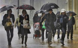 برطانیہ میں کئی روز سے بارشیں، متعدد علاقوں میں سیلاب کی وارننگ