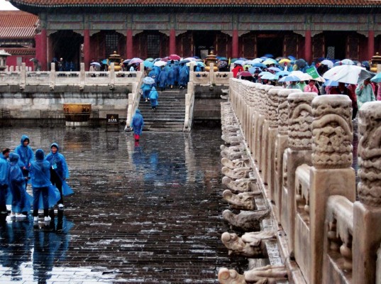 چین میں طوفانی بارشوں سے ہلاک ہونے والوں کی تعداد 40 ہوگئی