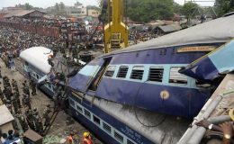 آندھرا پردیش میں ٹرین حادثہ ، 14 افراد ہلا ک، 30 زخمی
