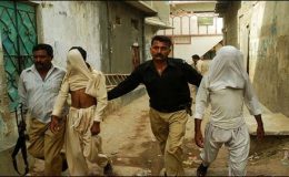 کراچی ، شانتی نگر میں پولیس کی کارروائی، 13ملزمان گرفتار
