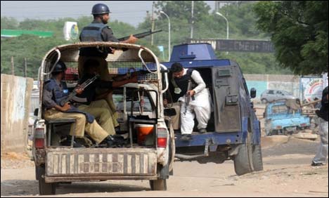کراچی: ڈالمیا اور لیاری میں دستی بم حملے، خاتون ہلاک متعدد زخمی