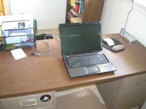 room desk laptop