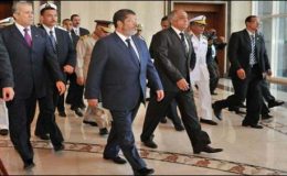 مصری مسلح افواج نے نو منتخب صدر ڈاکٹر محمد مرسی کو اقتدار سونپ دیا