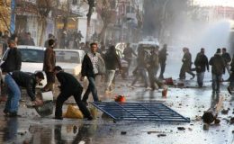 ترکی: پولیس اور کرد مظاہرین کے درمیان جھڑپیں