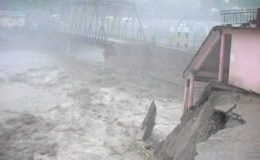 بھارت اور چین میں سیلاب،نظام زندگی درہم برہم