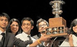 پاکستانی طلبا کا کارنامہ، عالمی کا تقریری مقابلہ جیت لیا
