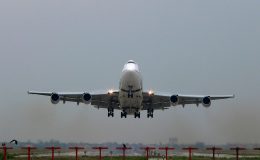 لاہور ائیرپورٹ جمبواور777 طیاروں کیلئے تاحال بند