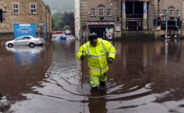برطانیہ میں شدید بارشوں اور سیلاب نے تباہی مچا دی