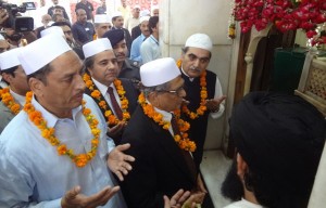 indian foreign minister at data darbar