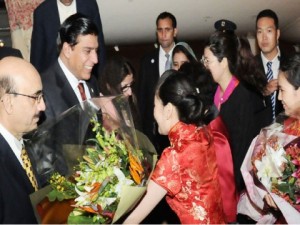 raja pervaiz ashraf at china airport