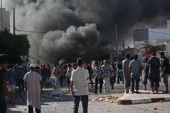 تیونس : جھڑپوں میں 2مظاہرین اور50 پولیس اہلکار زخمی