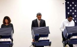 شکاگو : صدر اوباما نے اپنا ووٹ کاسٹ کر دیا