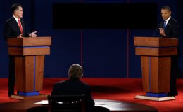 امریکا الیکشن ، مباحثوں کی دوڑمیں کون آگے