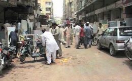 کراچی: تاجروں نے دکانیں جلد بند کرنے کا حکومتی فیصلہ مسترد کر دیا