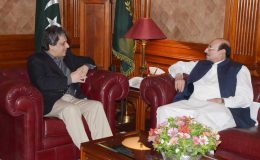 کراچی : امن و امان کی صورتحال پر گورنر سندھ اور وزیر اعلی کی ملاقات