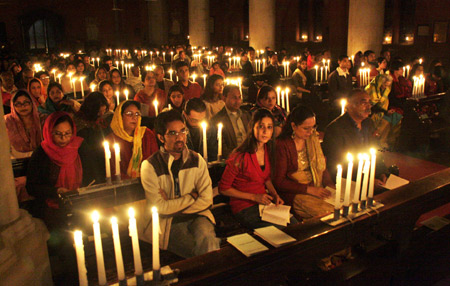 دنیا بھر کی طرح پاکستان میں بھی مسیحی برادری نے کرسمس جوش وخروش سے منائی