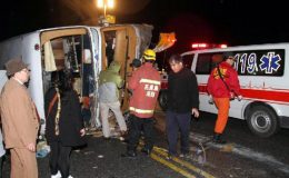 تائیوان : بس گہری کھائی میں گرنے سے 13 افراد ہلاک