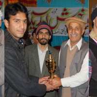 Bhimber Prizes Raja Naeem Gul