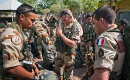افریقی ملک مالی میں فرانسیسی فوجیوں کی نقل وحرکت جاری