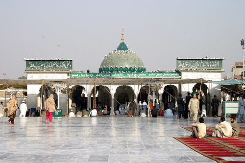 لاہور : حضرت داتاگنج بخش کے عرس کی تقریبات اختتام پذیر