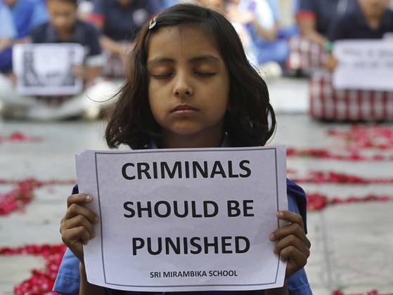 بھارت : سال نو کے پہلے ہی دن 6سالہ بچی سے زیادتی سے نیا بھونچال