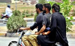 کراچی : ڈبل سواری پر تین دن کے لیے پابندی عائد