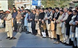 کراچی : مفتی عبدالمجید دین پوری اور مفتی محمد صالح کی نماز جنازہ ادا