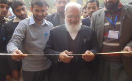سابق طالبعلم رہنما اور سیکرٹری جنرل جماعت اسلامی پاکستان محترم لیاقت بلوچ اسٹوڈنٹ ایکسپو کے دوسرے روز کا افتتاح کر رہے ہیں