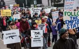 واشنگٹن : اسلحے پر کنٹرول سے متعلق قانون سازی کیلئے ریلی