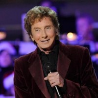 Singer Barry Manilow