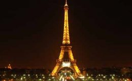 پیرس : دھمکی آمیزفون کال کیبعد ایفل ٹاورخالی کرالیا
