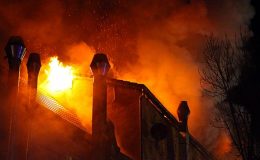 جرمنی : فلیٹ میں آتشزدگی سے 7بچوں سمیت 8 افراد جاں بحق